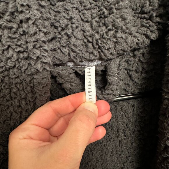 Pottery Barn Teddy Bear Robe - Size Large - Picture 3 of 3